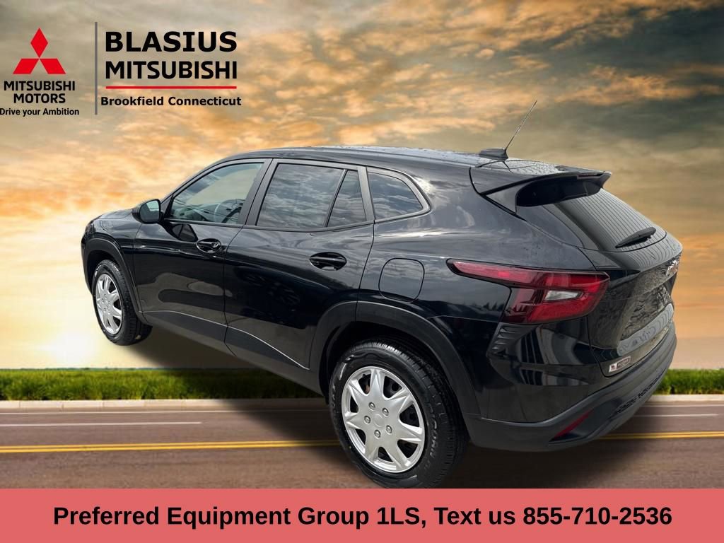 Used 2024 Chevrolet Trax LS image 6