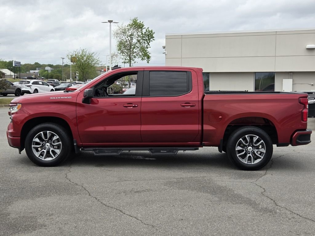 Used 2024 Chevrolet Silverado 1500 RST image 2