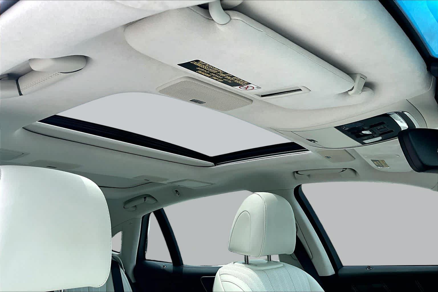 Used 2022 Lexus LS 500 w/ Interior Upgrade Package RWD image 14