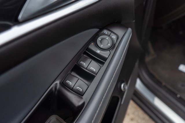 Used 2020 Buick Enclave Essence AWD/4WD image 16