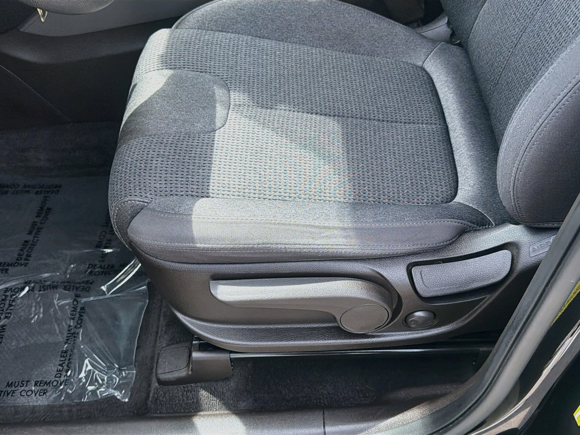 Used 2020 Hyundai Santa Fe SE FWD image 15