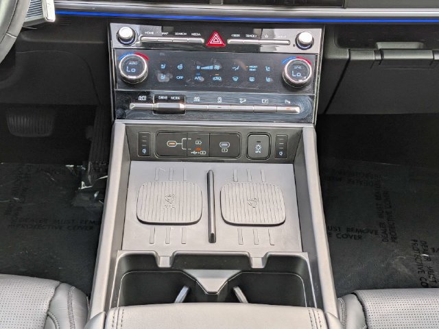 Used 2025 Hyundai Santa Fe Calligraphy AWD/4WD image 21