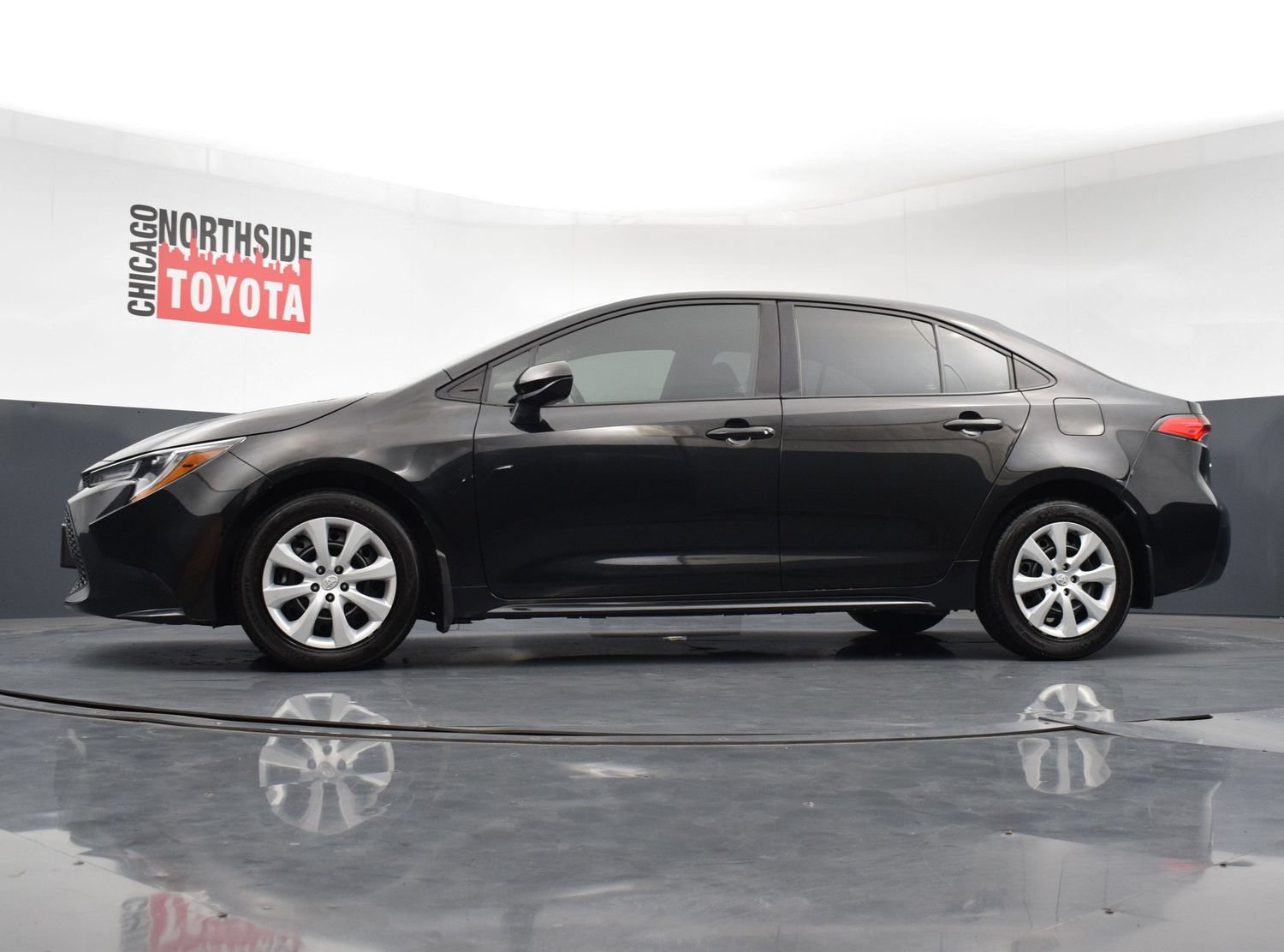 Used 2022 Toyota Corolla LE FWD image 24