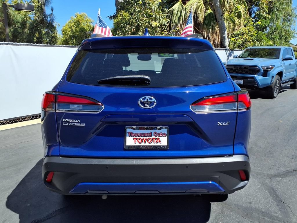 Certified 2024 Toyota Corolla Cross XLE FWD image 7