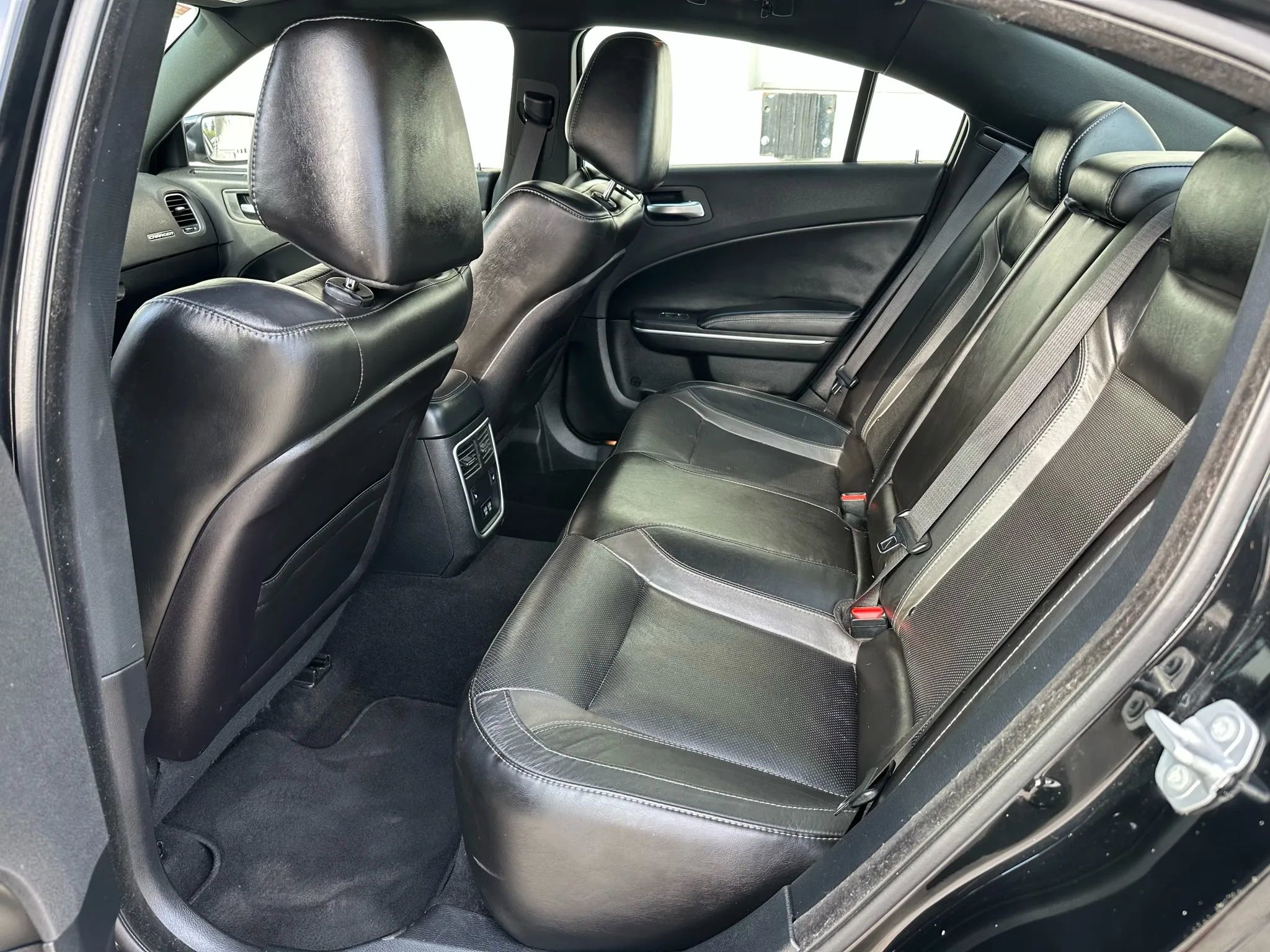 Used 2020 Dodge Charger SXT w/ Leather Interior Group image 11