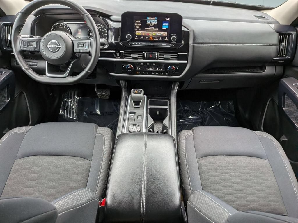 Used 2025 Nissan Pathfinder SV AWD/4WD image 42