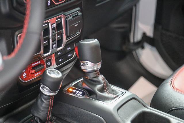 New 2023 Jeep Wrangler Unlimited Rubicon 4xe image 19