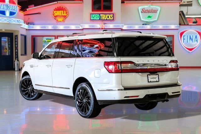 Used 2021 Lincoln Navigator L Reserve image 4