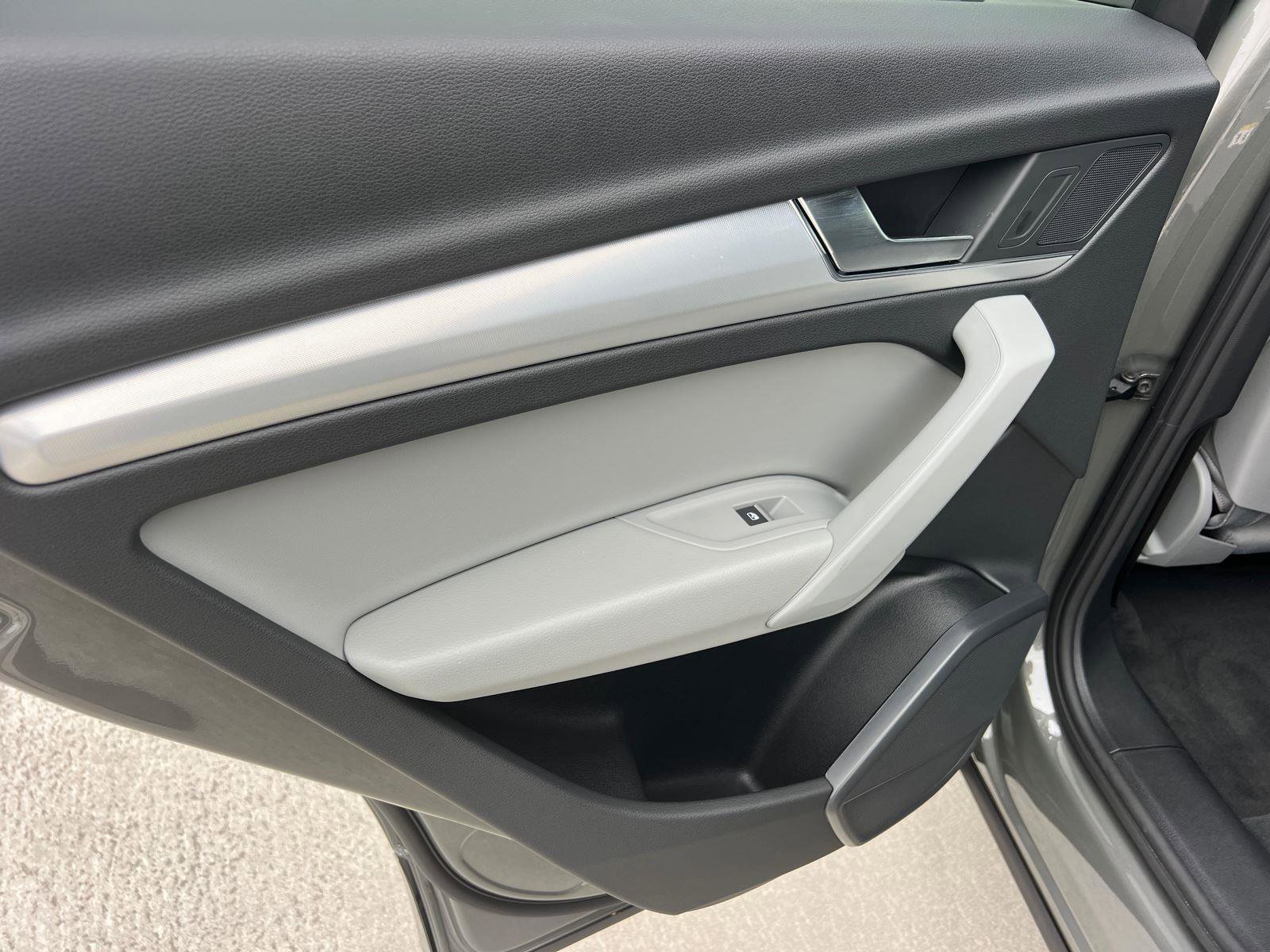 Used 2025 Audi Q5 2.0T Premium image 22