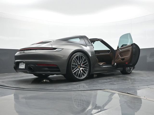 Certified 2024 Porsche 911 Targa 4S AWD/4WD image 22