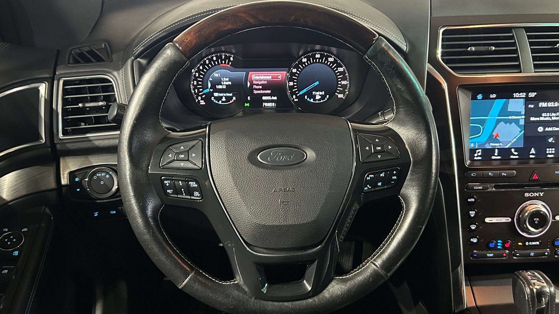 Used 2017 Ford Explorer Platinum AWD/4WD image 78