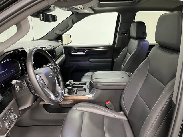 Used 2024 Chevrolet Silverado 1500 RST AWD/4WD image 21
