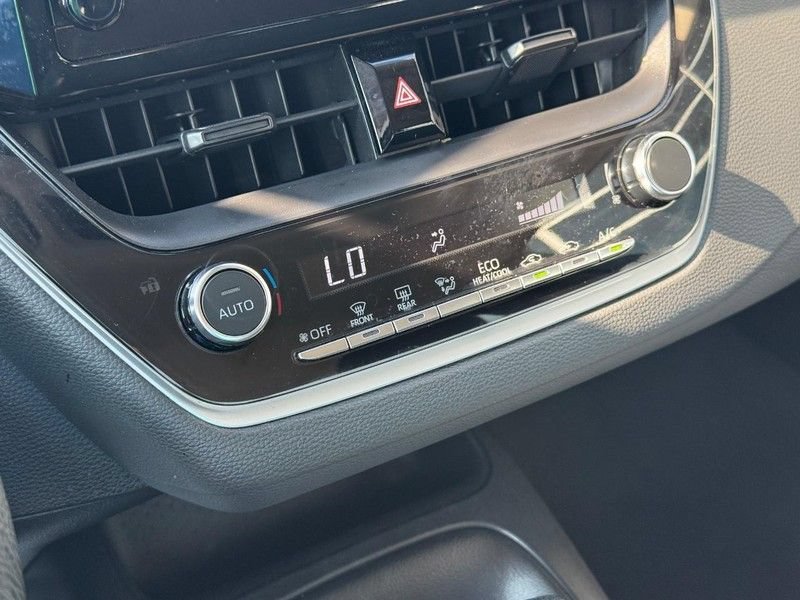 Used 2024 Toyota Corolla LE FWD image 28