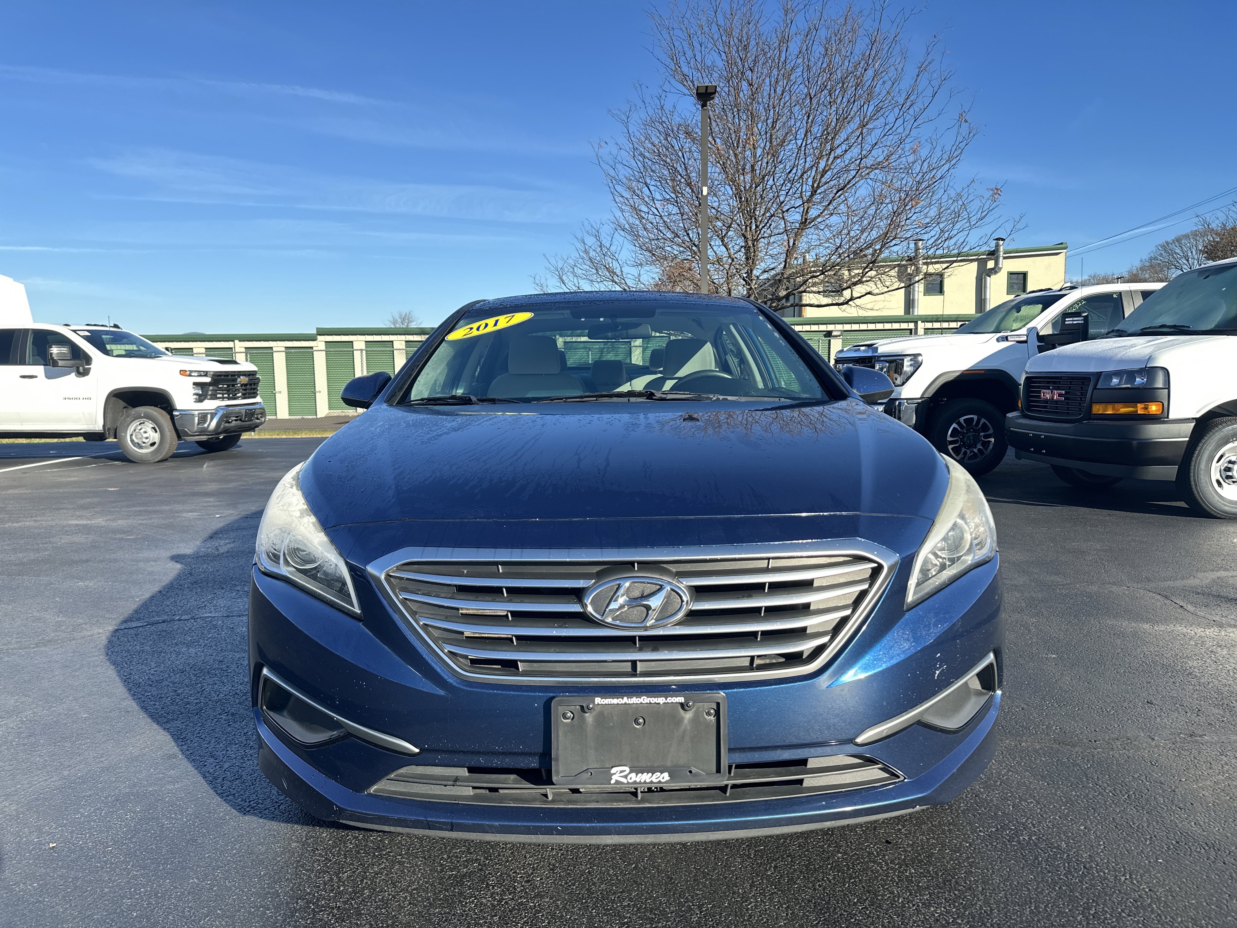 Used 2017 Hyundai Sonata SE image 2