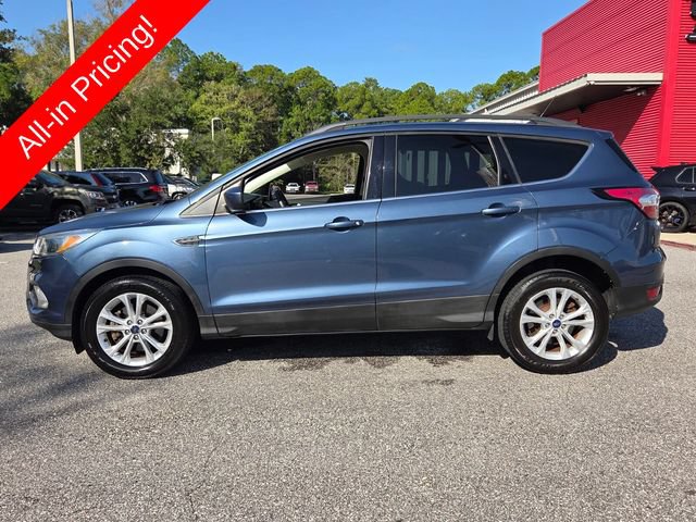 Used 2018 Ford Escape SE w/ SE Sync 3 Package AWD/4WD image 2