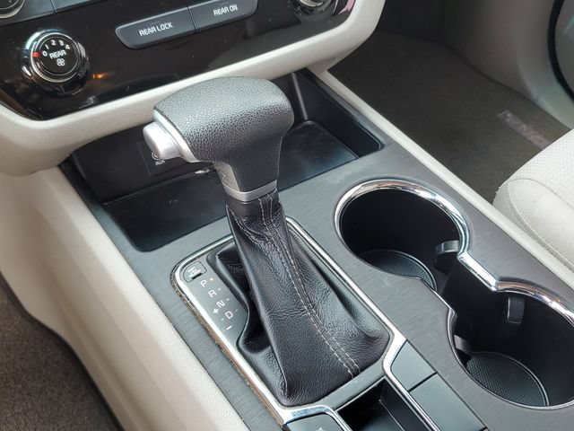 Used 2020 Kia Sedona L FWD image 19