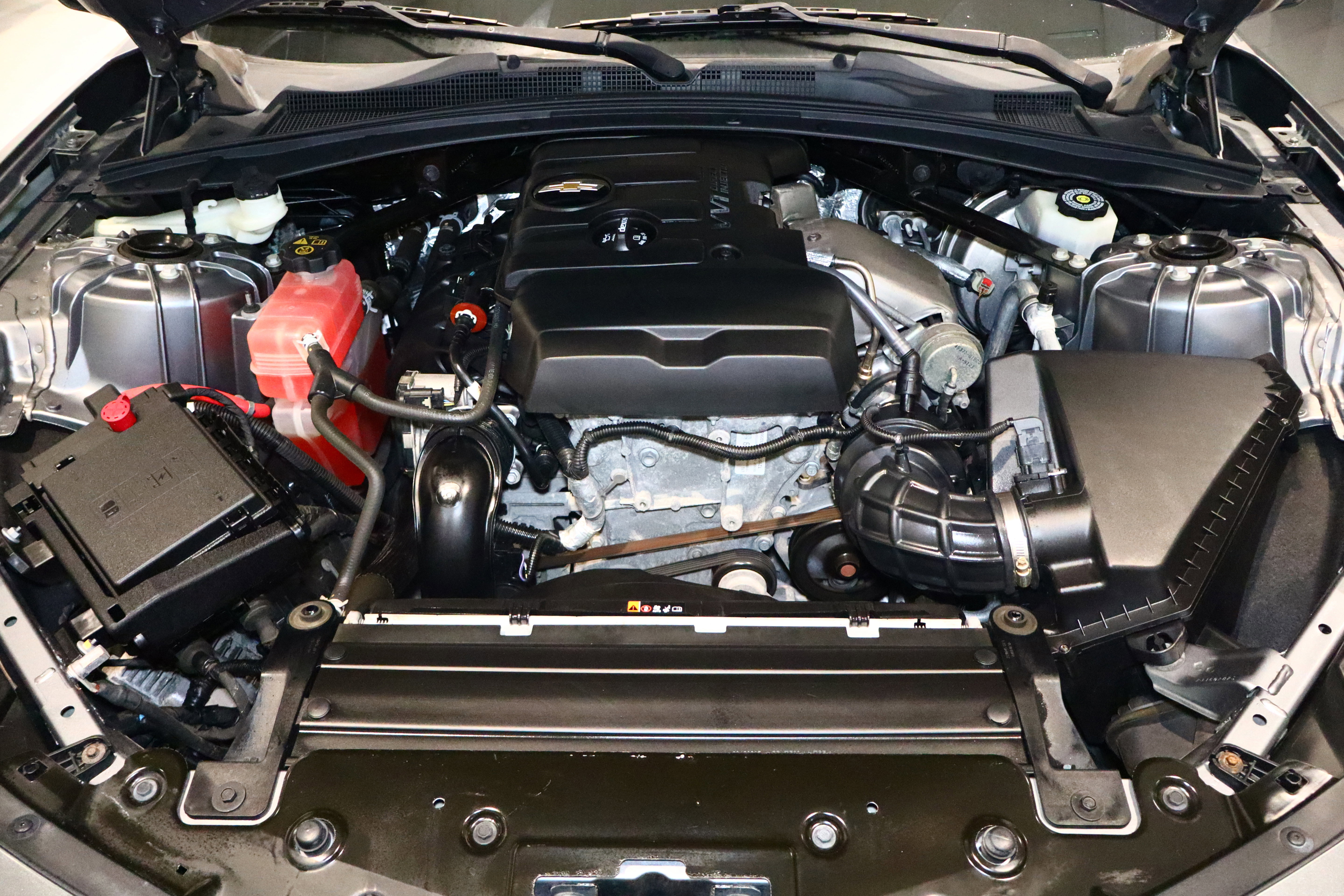 Used 2020 Chevrolet Camaro LT image 30