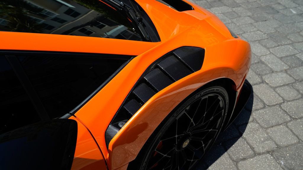 Used 2022 Lamborghini Huracan STO image 38