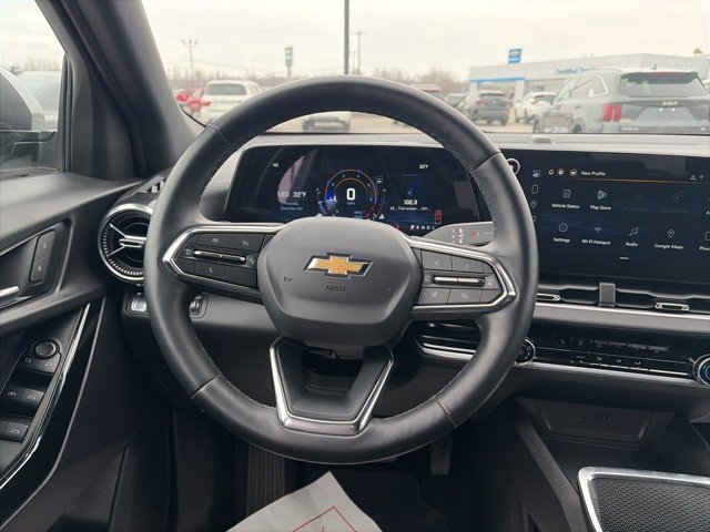 Used 2025 Chevrolet Equinox LT image 15