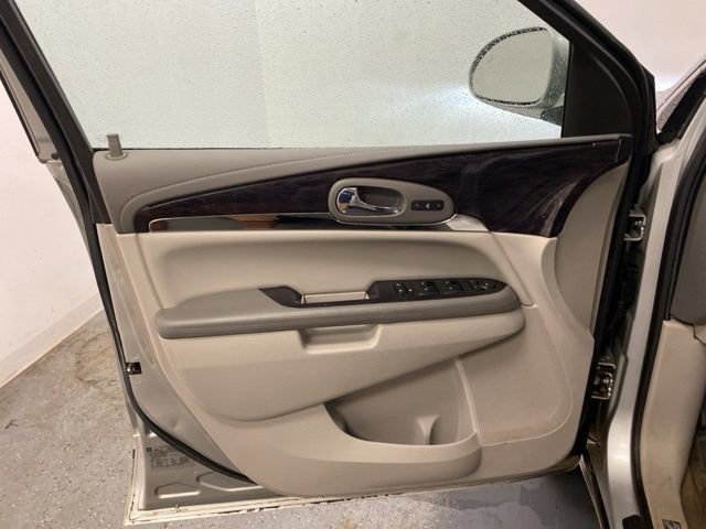 Used 2017 Buick Enclave Leather w/ Trailering Package AWD/4WD image 19