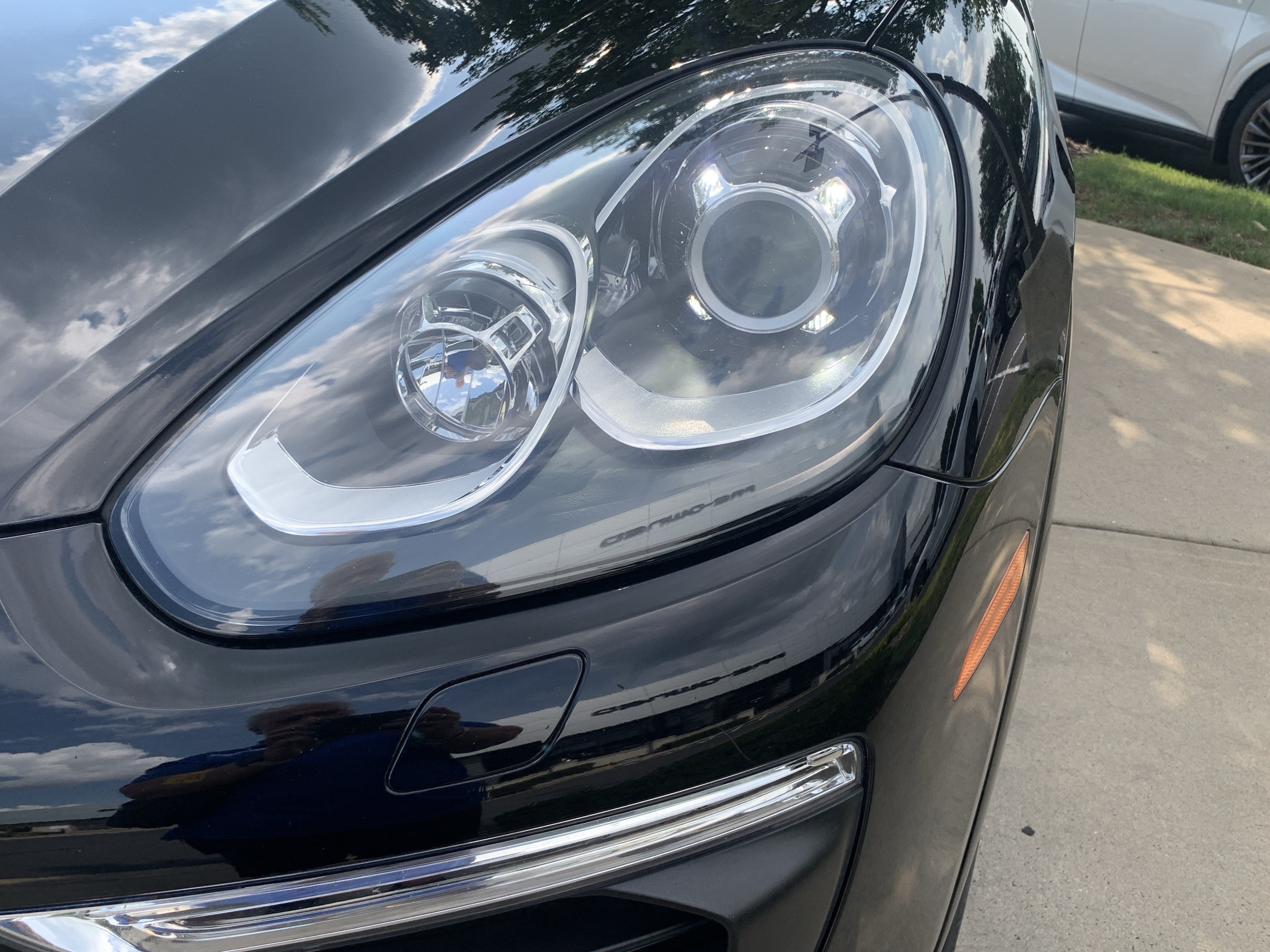 Used 2018 Porsche Cayenne Platinum Edition AWD/4WD image 6