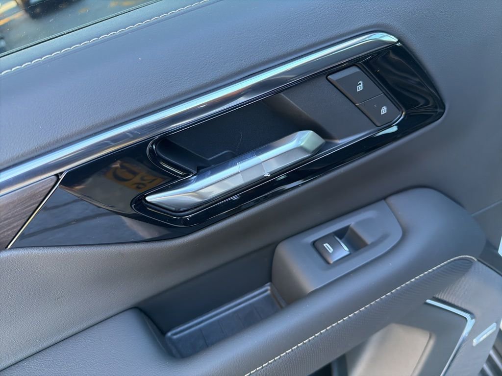 New 2026 Chevrolet Suburban Premier w/ Sun And Tow Package image 36