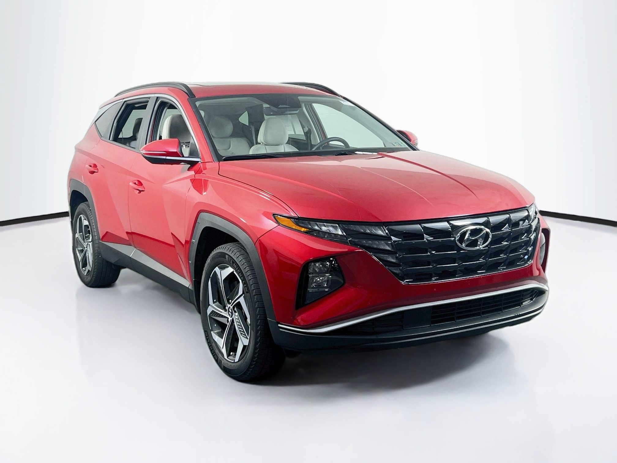 Used 2023 Hyundai Tucson SEL w/ Convenience Package AWD/4WD image 3