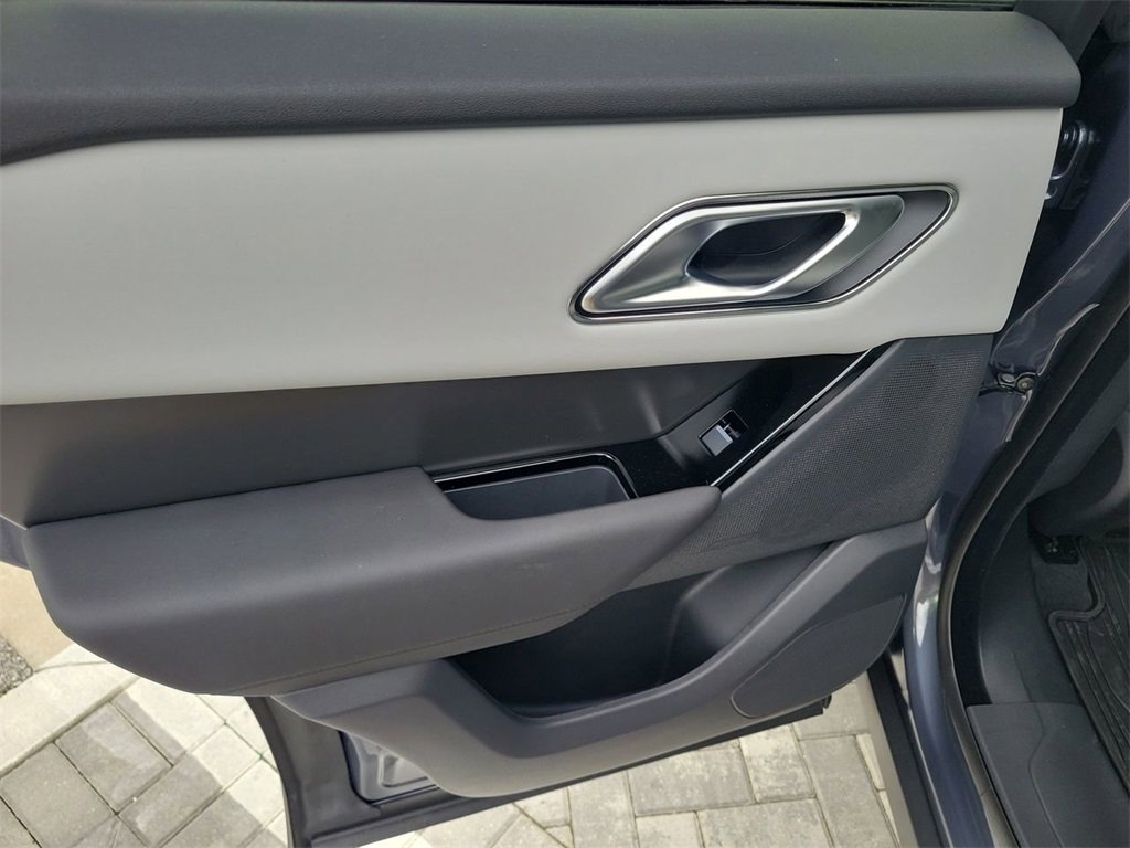 New 2026 Land Rover Range Rover Velar S image 22