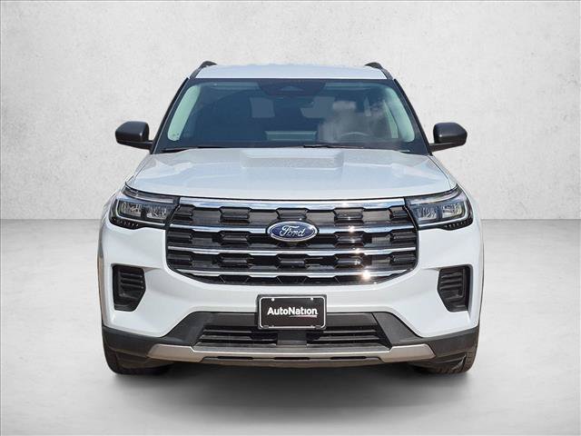 Certified 2025 Ford Explorer Active RWD image 2