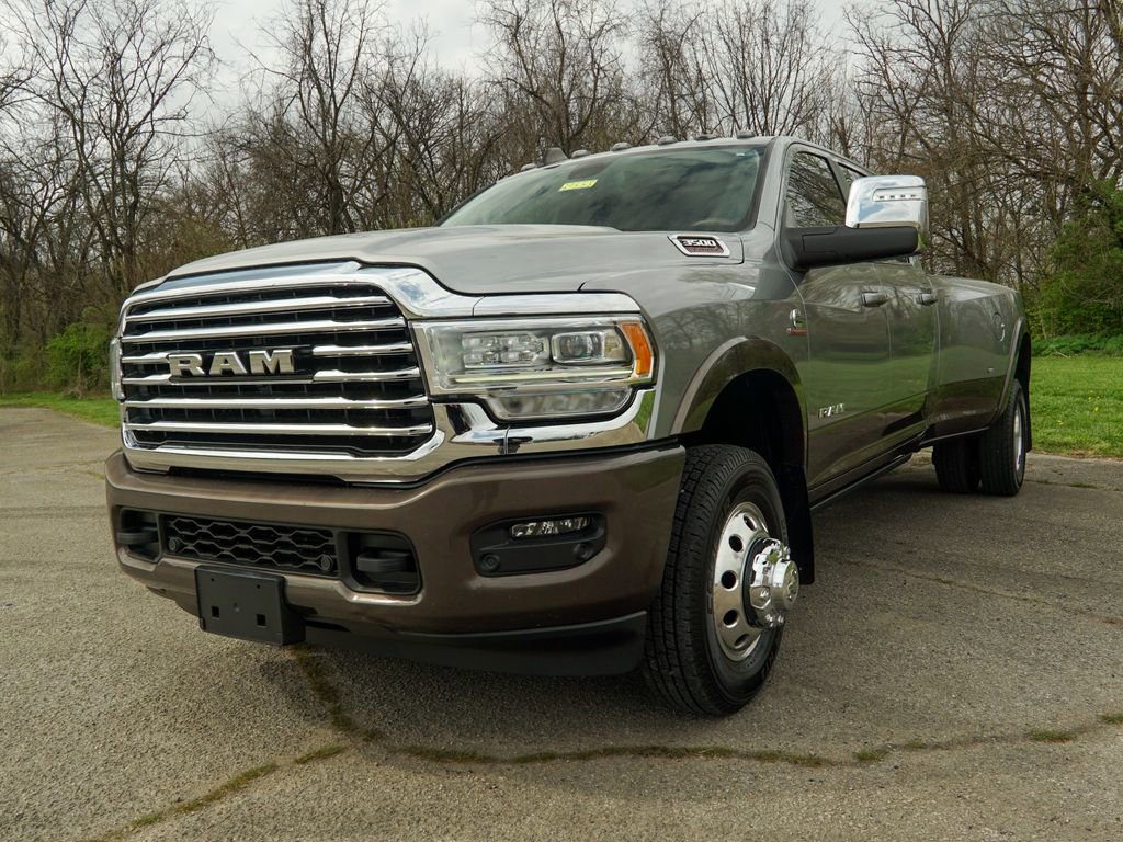 Used 2023 RAM 3500 Limited AWD/4WD image 6