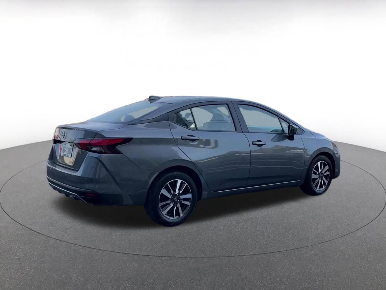 Used 2025 Nissan Versa SV FWD image 14