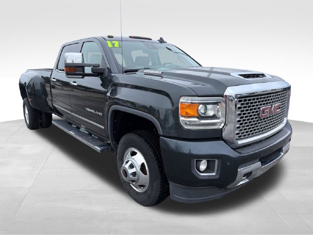 Used 2017 GMC Sierra 3500 Denali w/ Duramax Plus Package AWD/4WD image 1