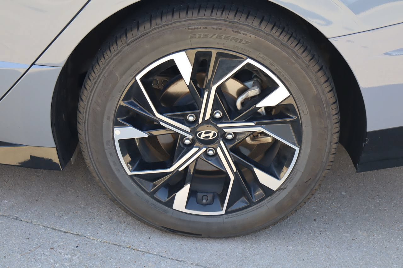 Used 2025 Hyundai Sonata SEL FWD image 26