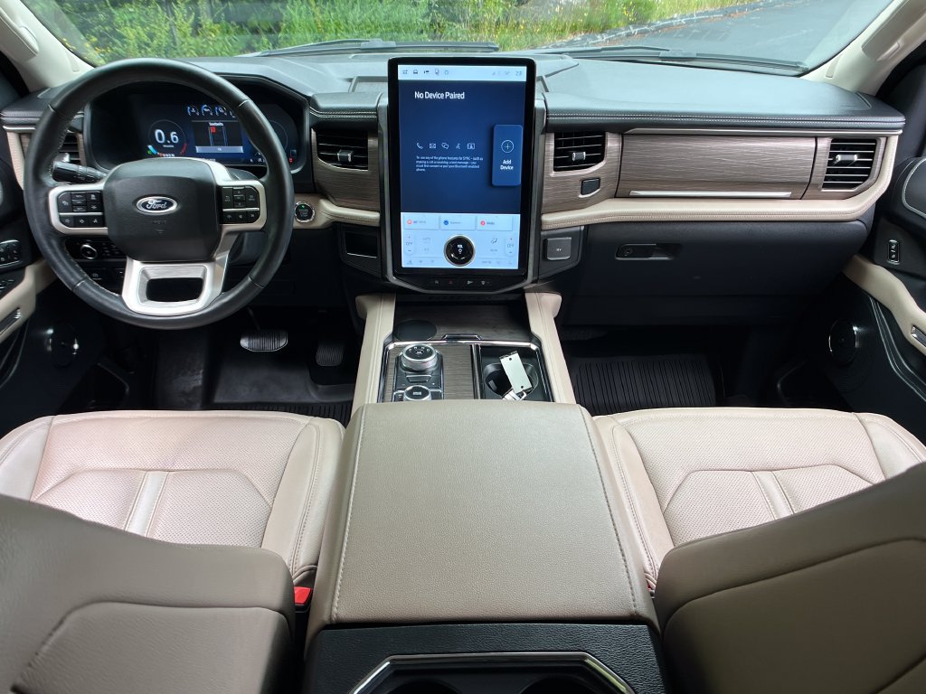 Used 2024 Ford Expedition Limited AWD/4WD image 13
