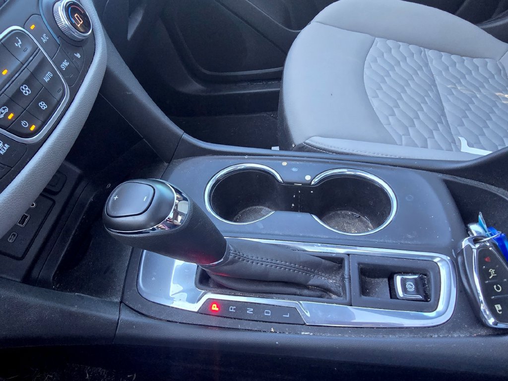Used 2020 Chevrolet Equinox LT FWD image 34