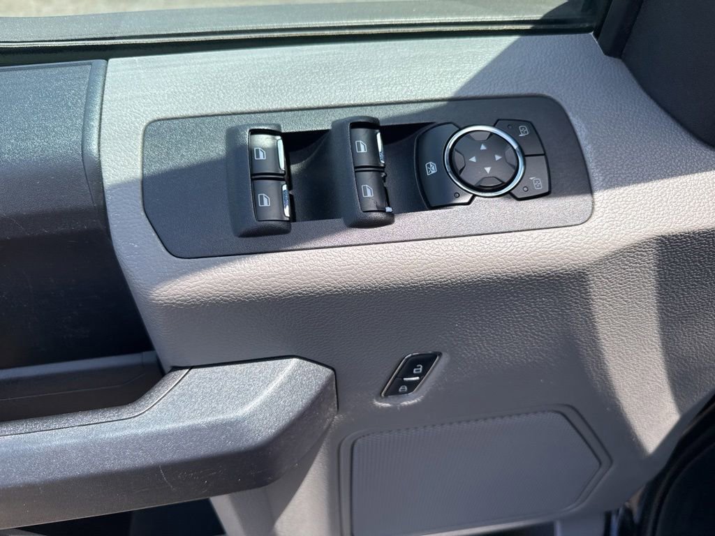 Used 2016 Ford F150 XL w/ Equipment Group 101A Mid AWD/4WD image 15