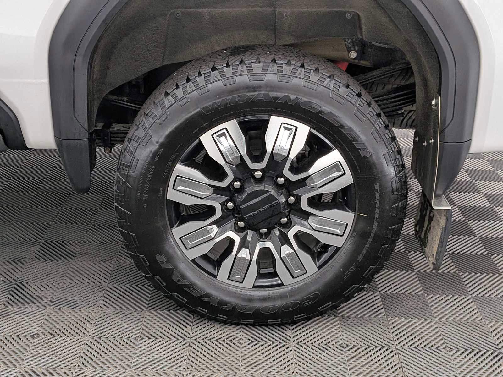 Used 2024 GMC Sierra 3500 Denali w/ Denali Reserve Package image 15