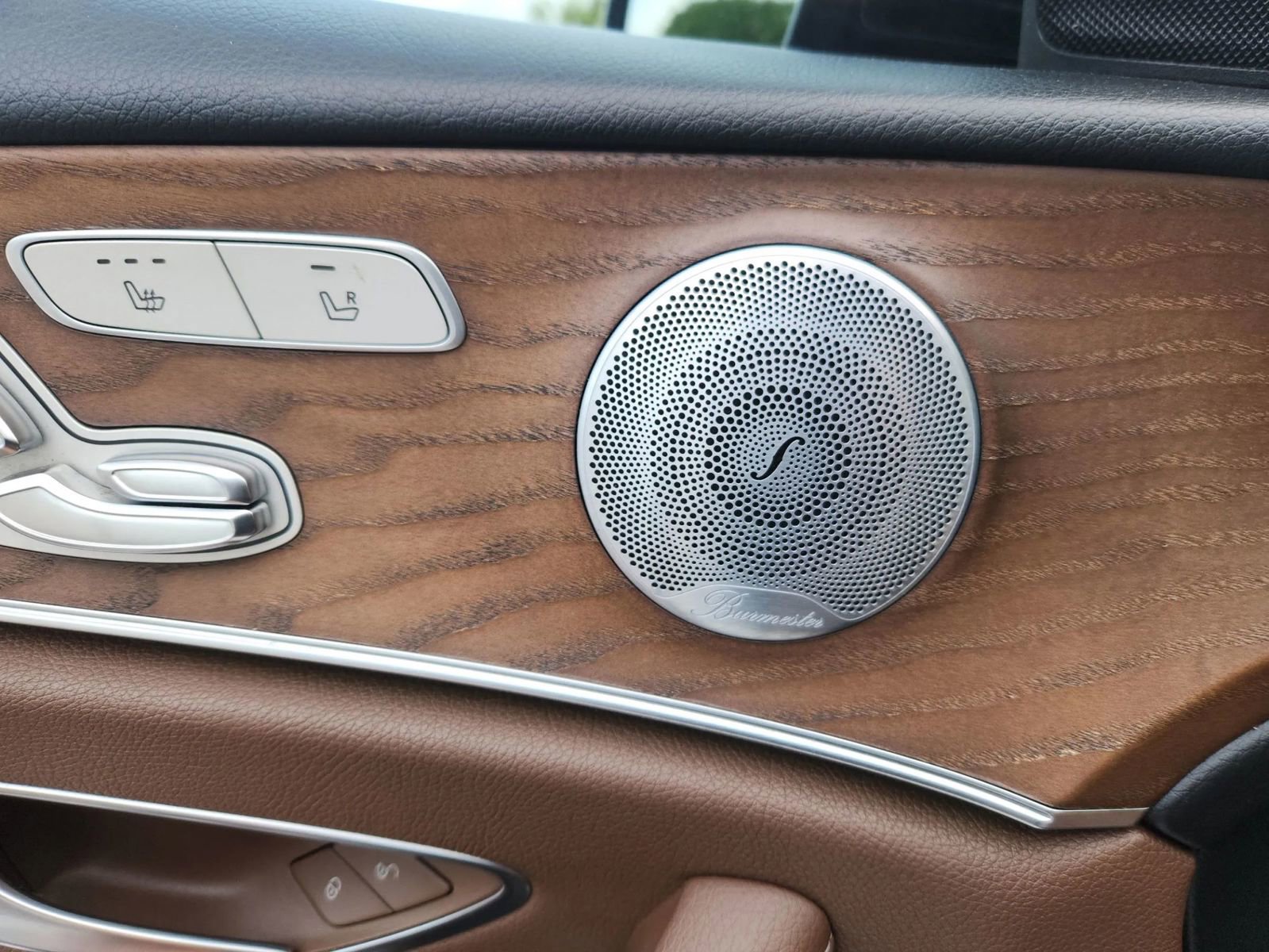 Used 2018 Mercedes-Benz E 300 w/ Premium 1 Package image 29
