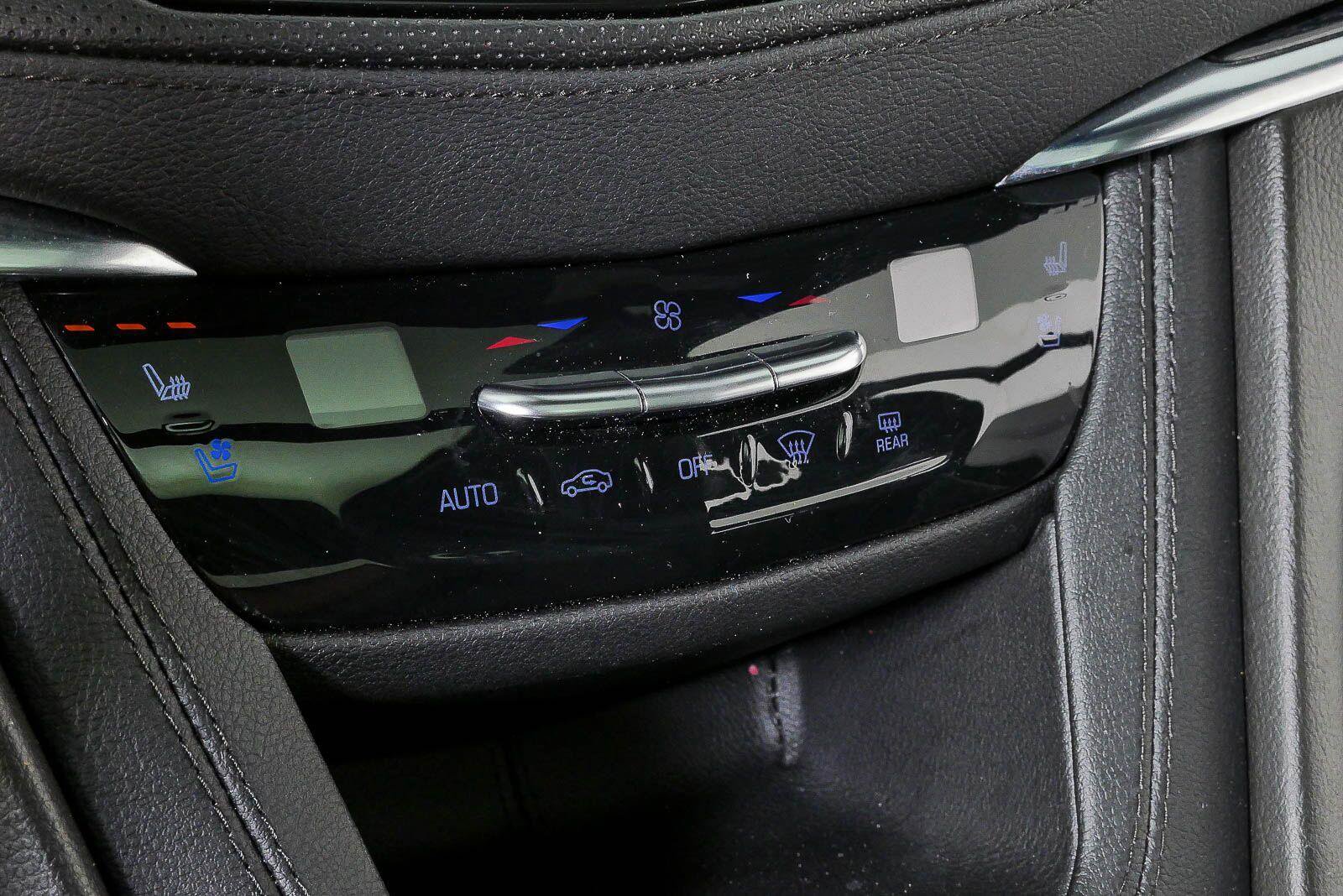 Certified 2023 Cadillac XT5 Premium Luxury w/ Technology Package FWD image 16