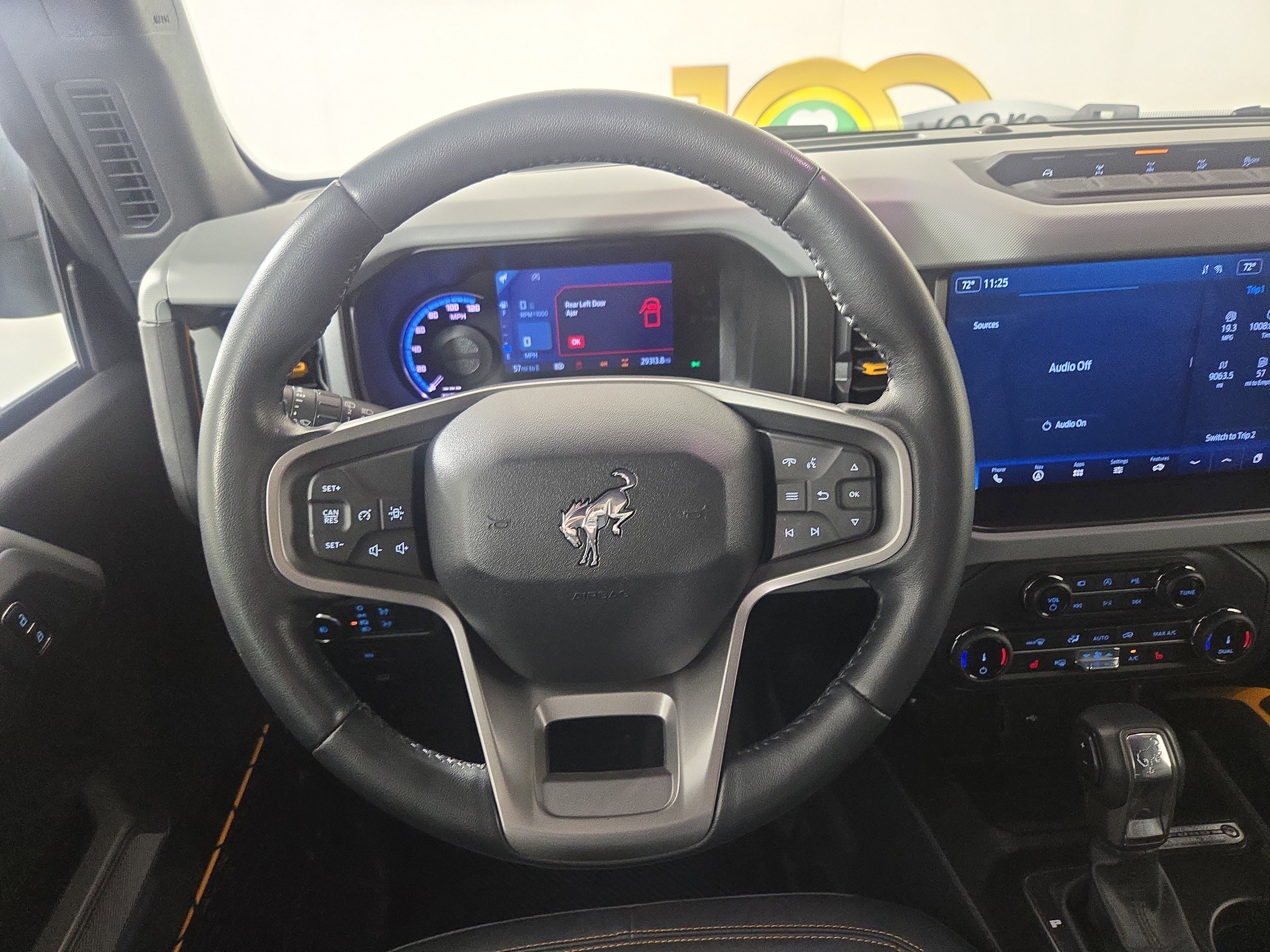 Used 2022 Ford Bronco Badlands image 15