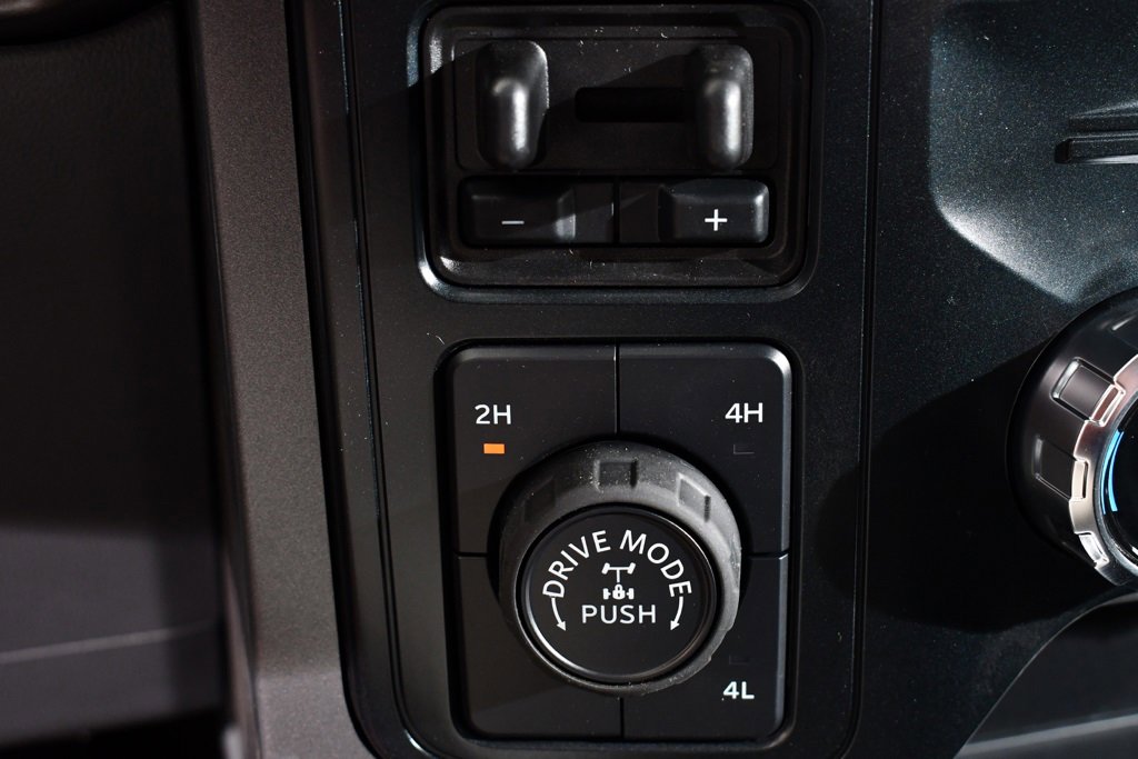 New 2025 Ford F150 XLT w/ Equipment Group 302A MID image 33