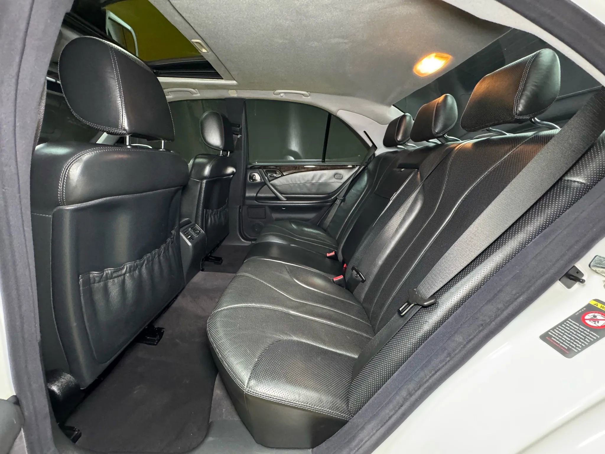 Used 2000 Mercedes-Benz E 55 AMG Sedan image 22