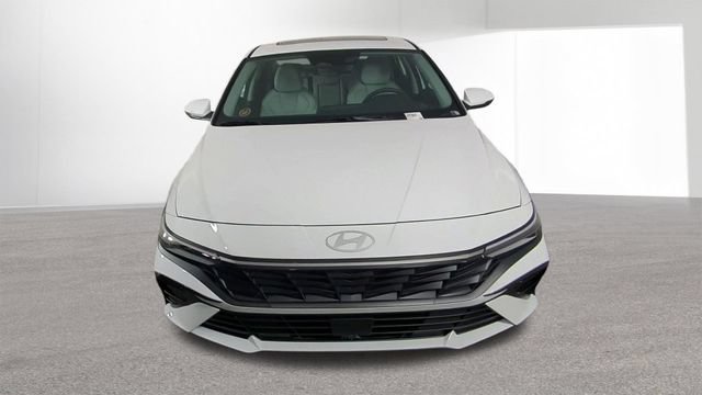 New 2026 Hyundai Elantra Limited FWD image 3