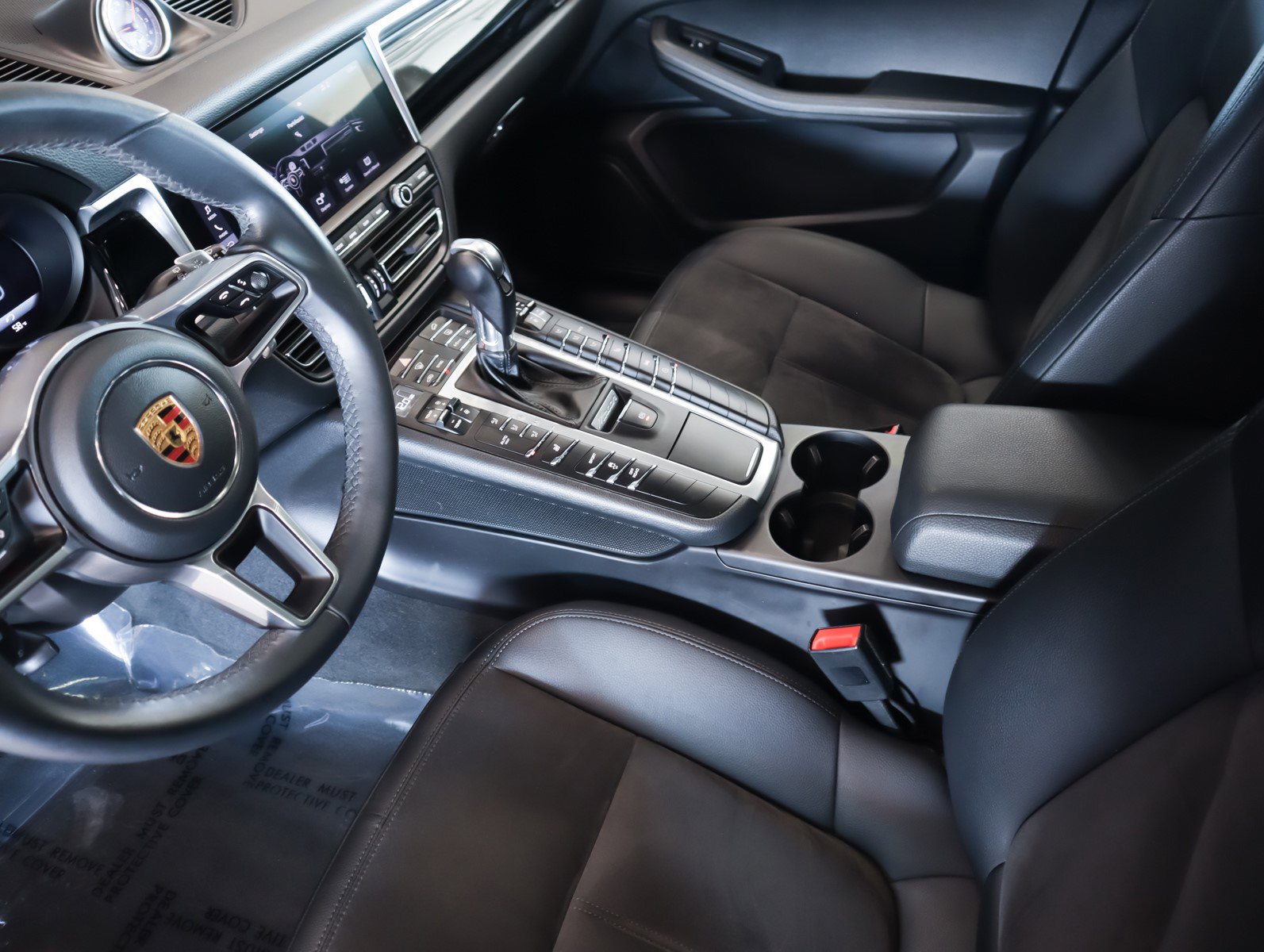 Used 2020 Porsche Macan image 19