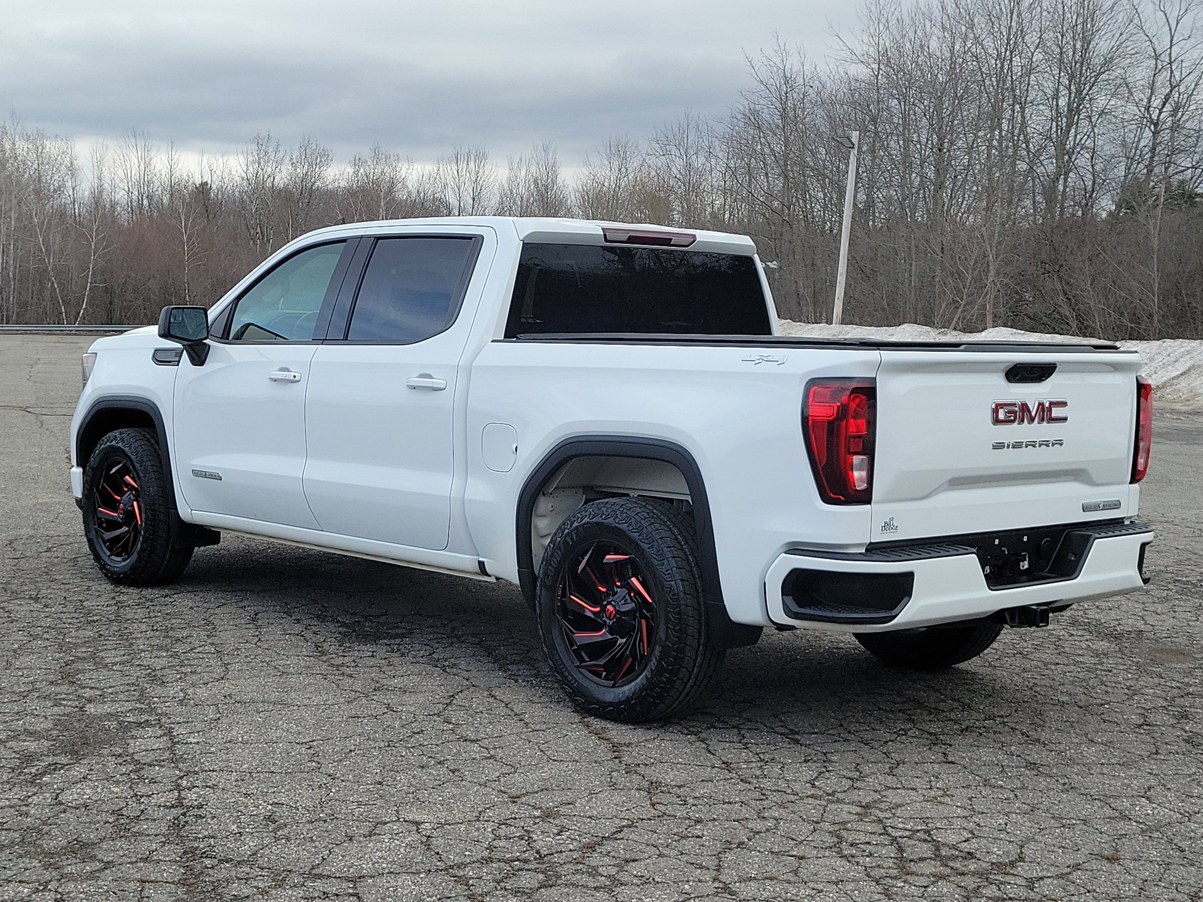 Used 2023 GMC Sierra 1500 Elevation AWD/4WD image 7