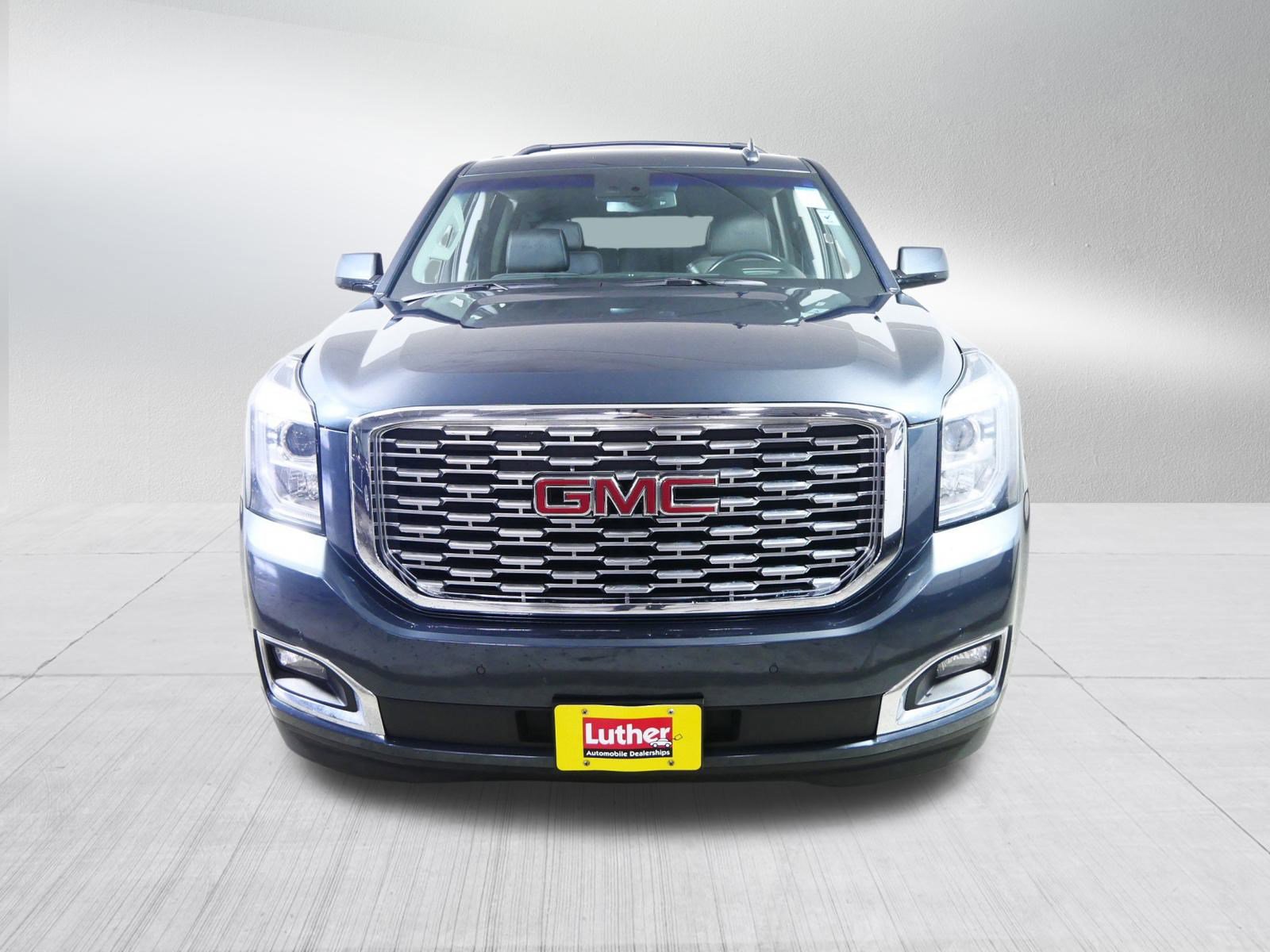 Used 2019 GMC Yukon Denali w/ Denali Ultimate Package image 2