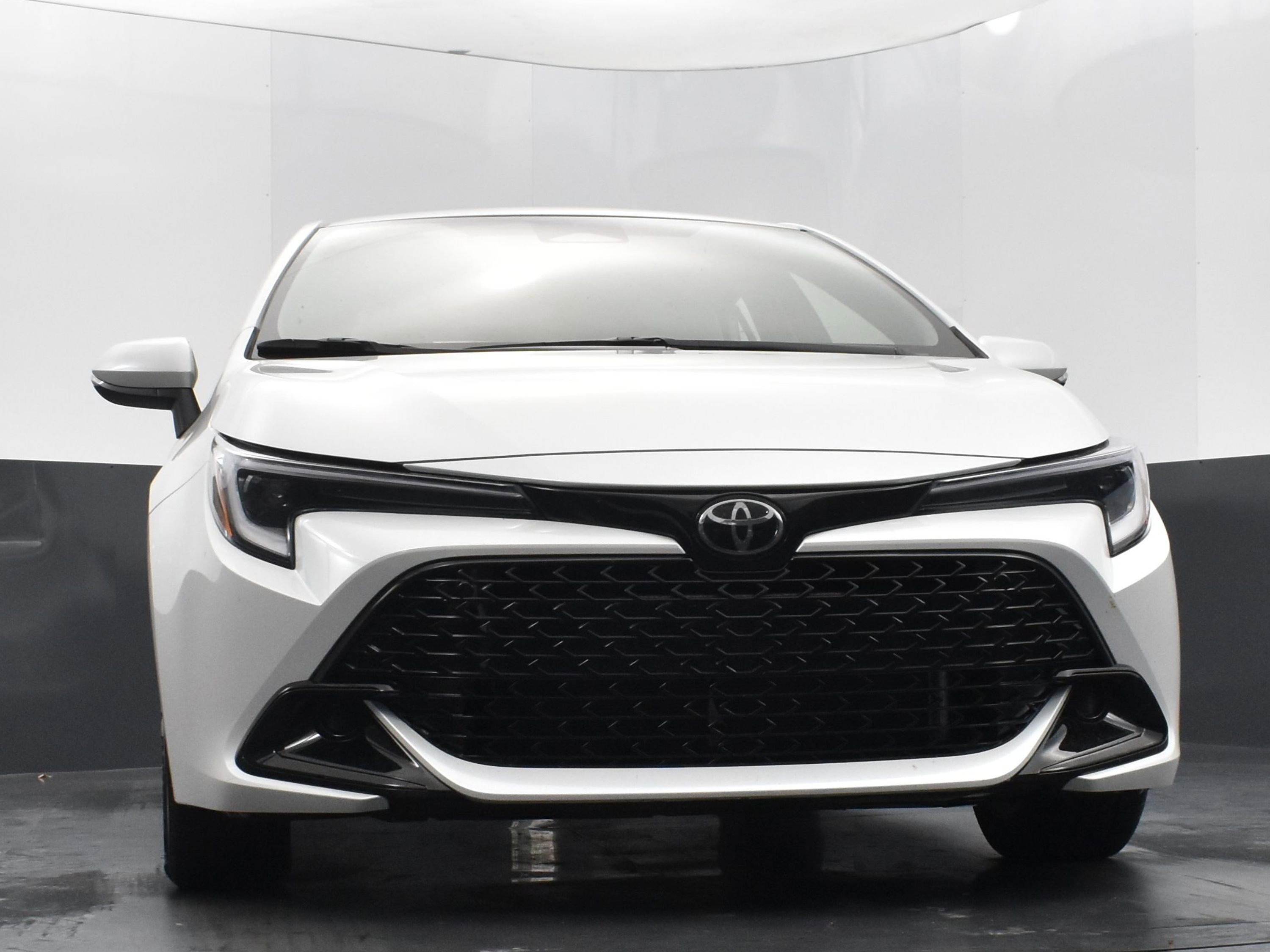 Used 2025 Toyota Corolla SE image 43