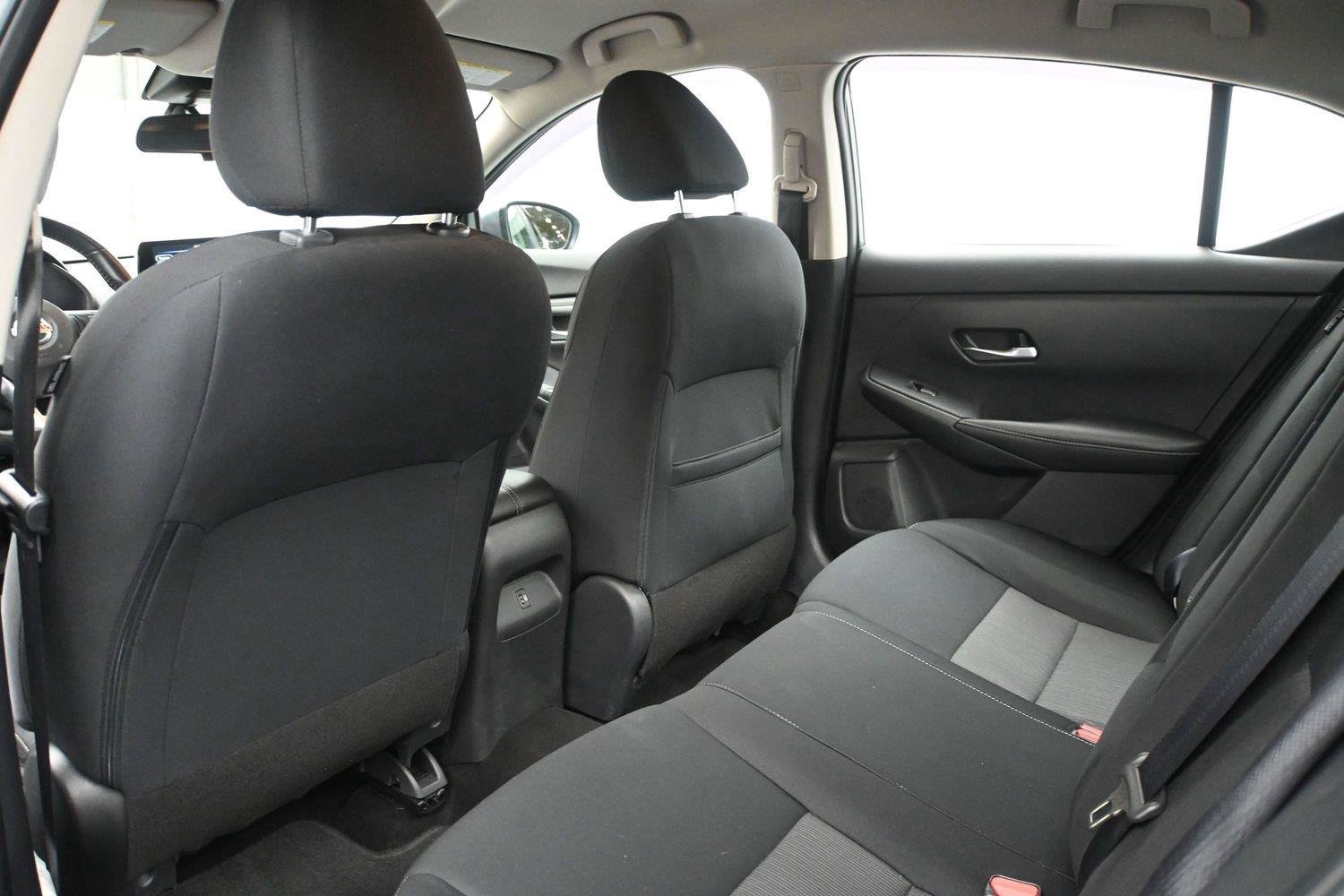 Used 2022 Nissan Sentra SV w/ All-Weather Package FWD image 11