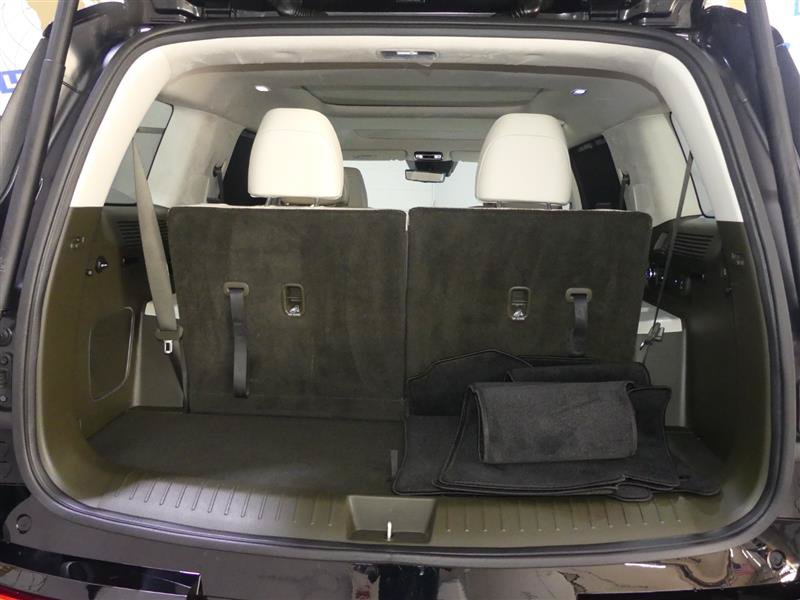 Used 2024 Hyundai Santa Fe Calligraphy AWD/4WD image 9