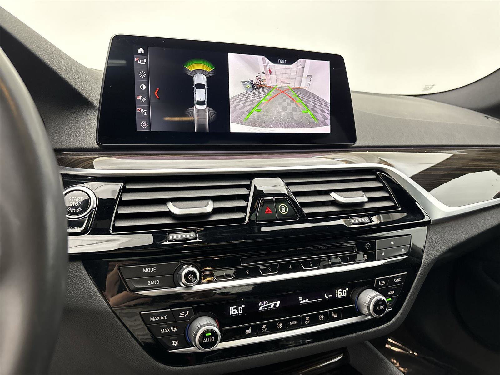 Used 2019 BMW 530i xDrive w/ Convenience Package AWD/4WD image 30